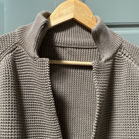 Waffle knit jacket coat. Italian designer on Facebook that has no label! - Picture 2 of 4